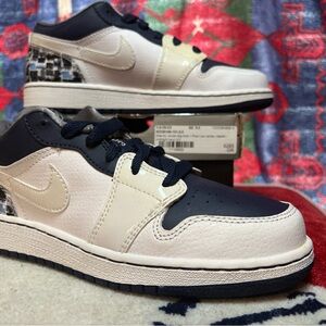 Nike air Jordan 1 low phat new shoes Sz 5